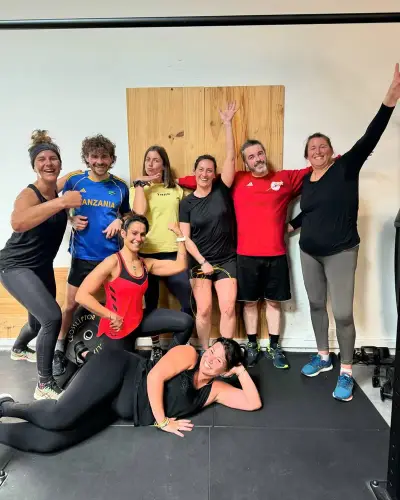 Groupe d'adhérents Body Transformation après une séance collective